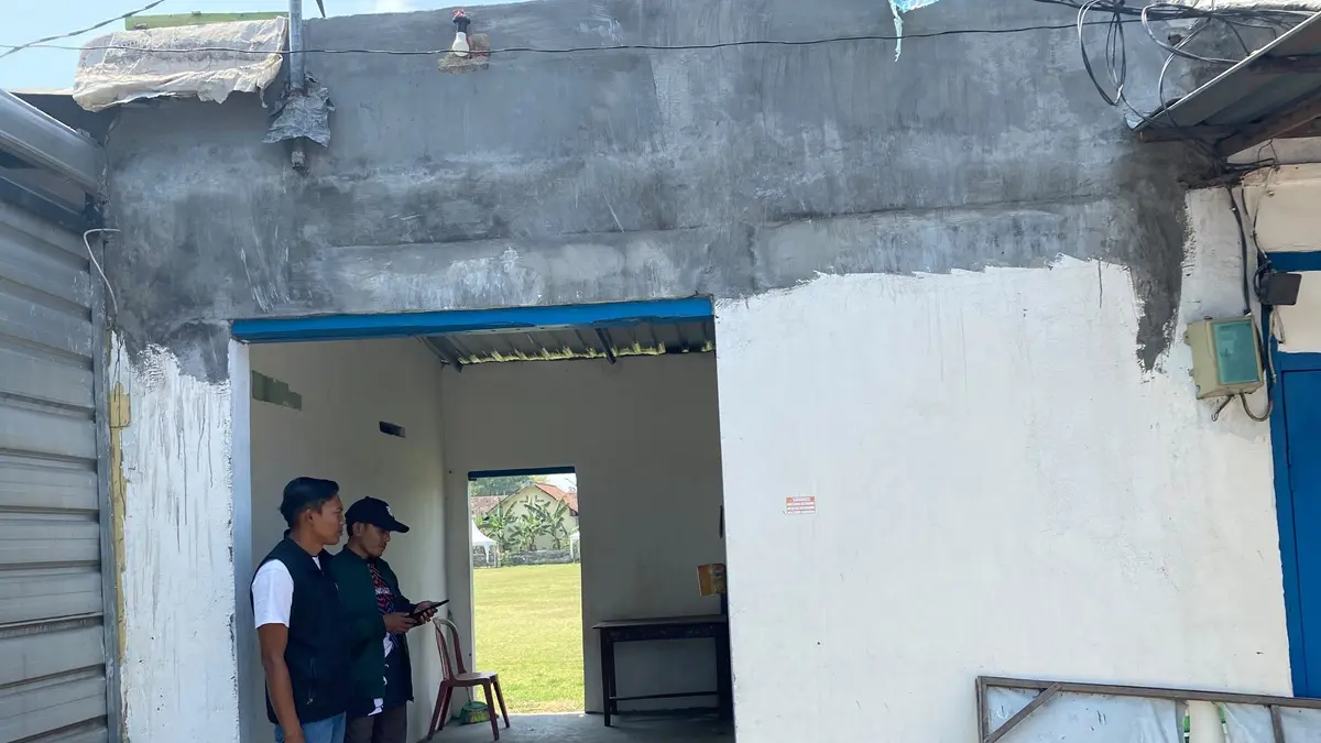 BAKAL DIBONGKAR: Sebanyak 9 bangunan di kawasan Lapangan Untung Suropati Tambakrejo, Jombang akan dibongkar jelang Muktamar ke-35 NU. (Anggi Fridianto/Radar Jombang)