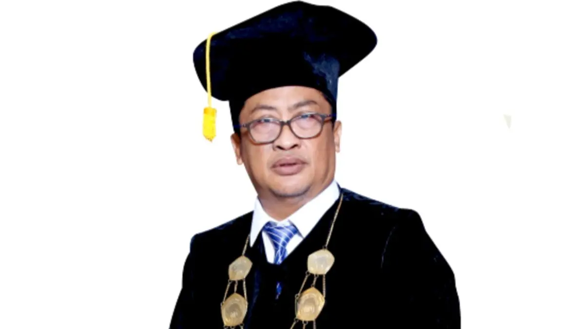 Rektor Universitas Darul Ulum Jombang, Prof Dr Amir Maliki Abitolkha MAg. (IST)