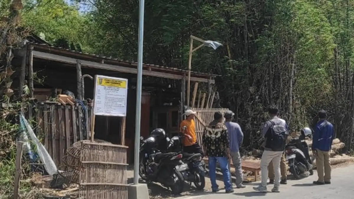 BARU: PJU skema PIK di Desa Gedongombo, Kecamatan Ploso, Jombang baru saja selesai. (Ainul Hafidz/Radar Jombang)