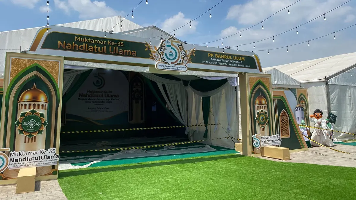 SUDAH SIAP: Area muktamar NU di Lapangan Untung Suropati sudah siap 100 persen, Rabu (26/8). (Anggi Fridianto/Radar Jombang)