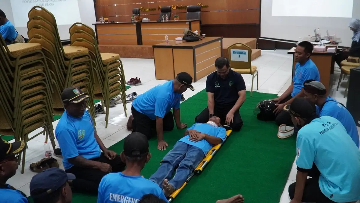 KOMPAK: RSUD Jombang menggelar pelatihan kedaruratan kepada sopir ambulans siaga desa. (Anggi Fridianto/Radar Jombang)