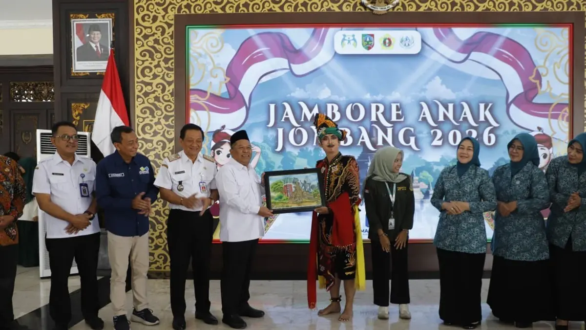 Pelajar di Jombang mengikuti Jambore Anak Jombang 2026 di Pendopo Kabupaten Jombang, (2–3/9). (Wenny Rosalina/Radar Jombang)