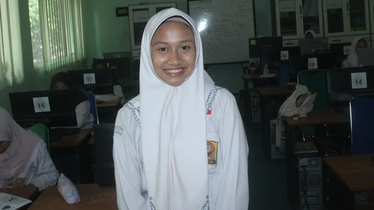Vindi Cahyani, Kelas IX B SMP AWH Tebuireng, Jombang. (Rojiful Mamduh/Radar Jombang)
