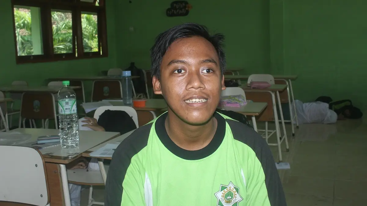 Muhammad Valent Ibnu Solikhun, Kelas 12 Akutansi SMK Unggulan NU Mojoagung, Jombang. (Rojiful Mamduh/Radar Jombang)