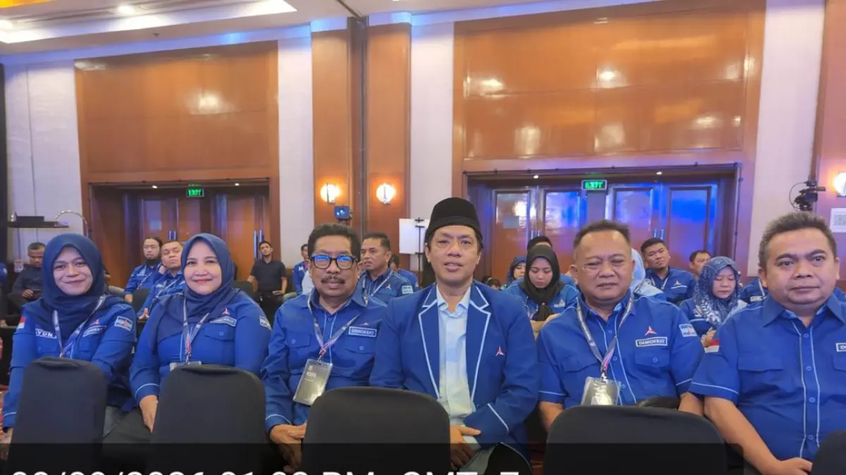 TELADAN: Wakil Ketua 3 DPRD Jombang, HM Syarif Hidayatullah ST MMT (Gus Sentot), mengikuti Bimtek dan HUT ke-25  Partai Demokrat di Jakarta, Selasa (8/9). (IST)