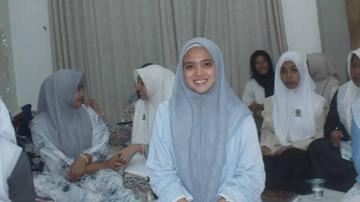 Anindya Aqilatun Nafisa, santri PP Al-Madienah, Denanyar, Jombang asal Tuban. (Rojiful Mamduh/Radar Jombang)