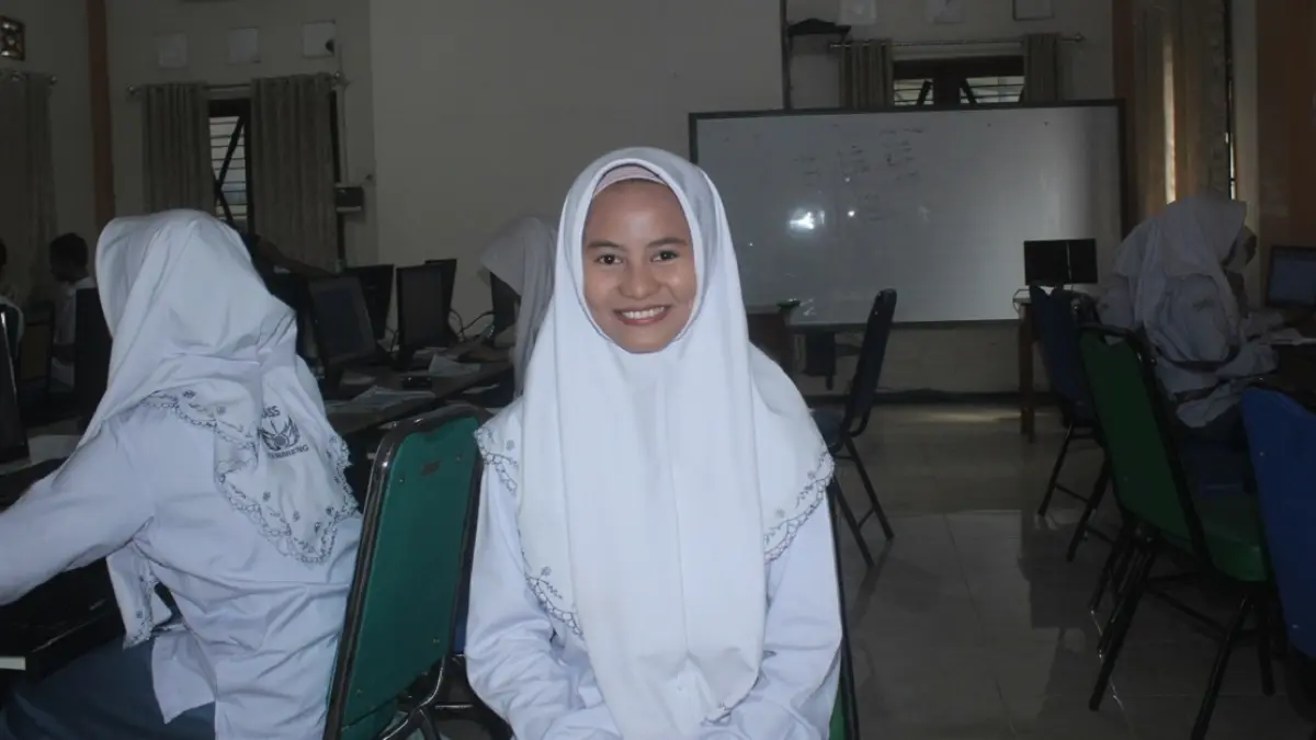 Ziycka Naila Mafaza, kelas 10-E MA Salafiyah Syafiiyah Tebuireng, Jombang. (Rojiful Mamduh/Radar Jombang)