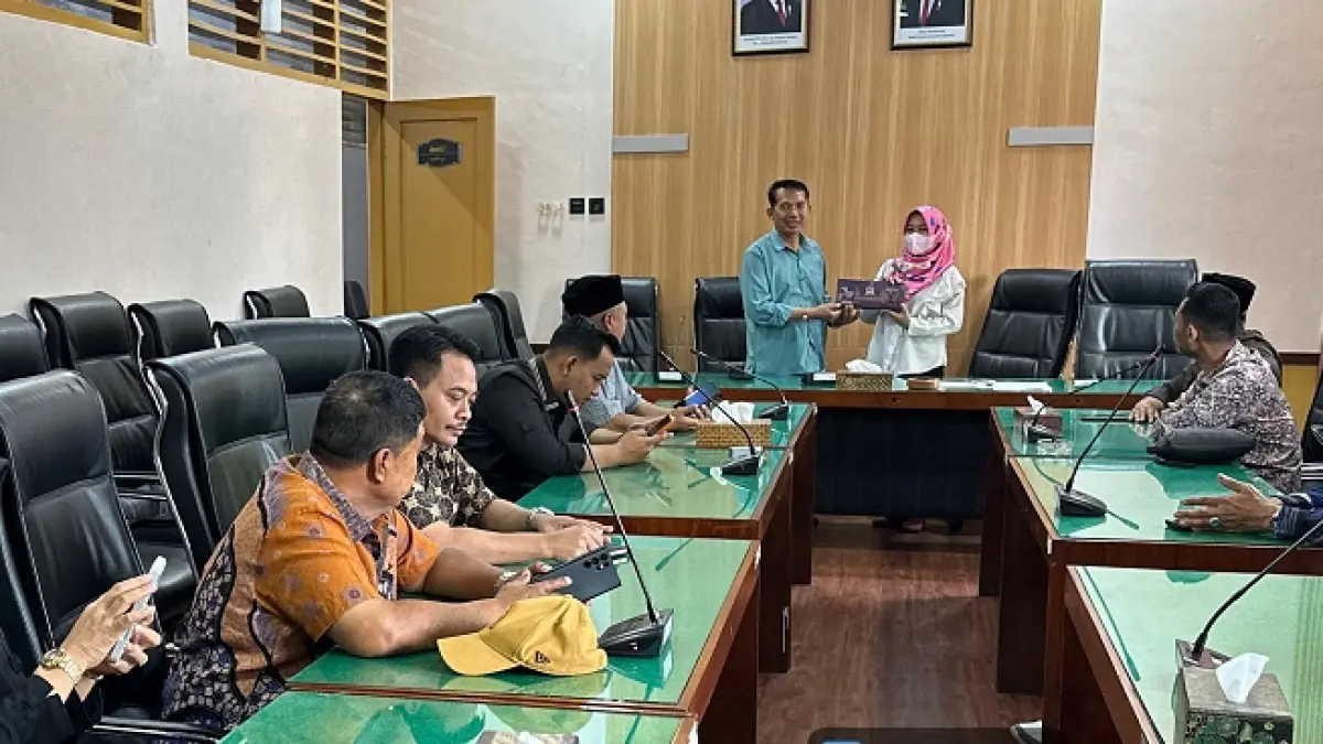 SERIUS: Komisi A DPRD Jombang saat melakukan kunjungan kerja ke Kabupaten Bantul, Yogyakarta, Rabu (30/9). (IST)
