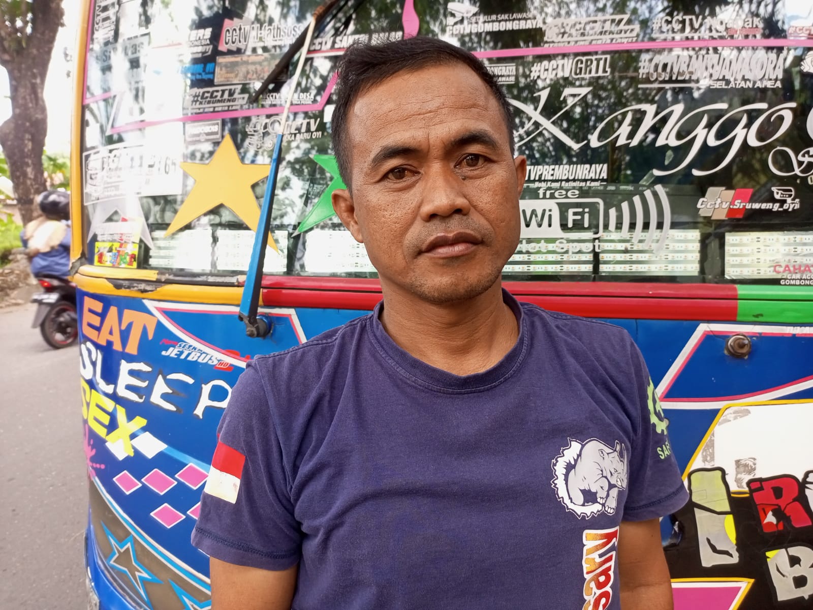 ANGKOT: Ketua Paguyuban Sopir Angkutan Umum Gombong-Kebumen Istiarto. (M HAFIED)