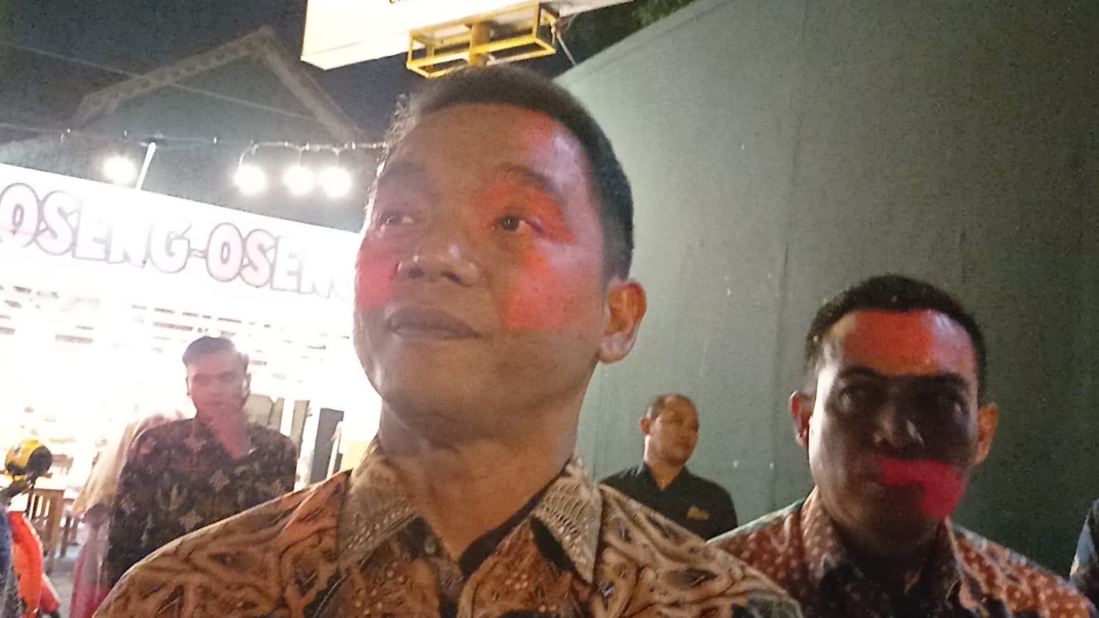 Kapolda DIY Irjen Pol Suwondo Nainggolan di Jogja Gallery, Kota Jogja, Senin malam (11/12). (Dwi Agus/Radar Jogja)