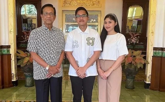 Kaesang beserta istri saat bertemu Sri Sultan Hamengku Buwono X yang menjadi pembicaraan netizen.Sumber: Instafram Kaesang