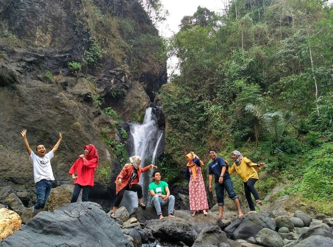 UNIK: Salah satu potensi wisata yang ada di Desa Gunung Condong, yaitu Curug Kyai Kate yang cukup menjadi daya tarik masyarakat khususnya Kabupaten Purworejo.