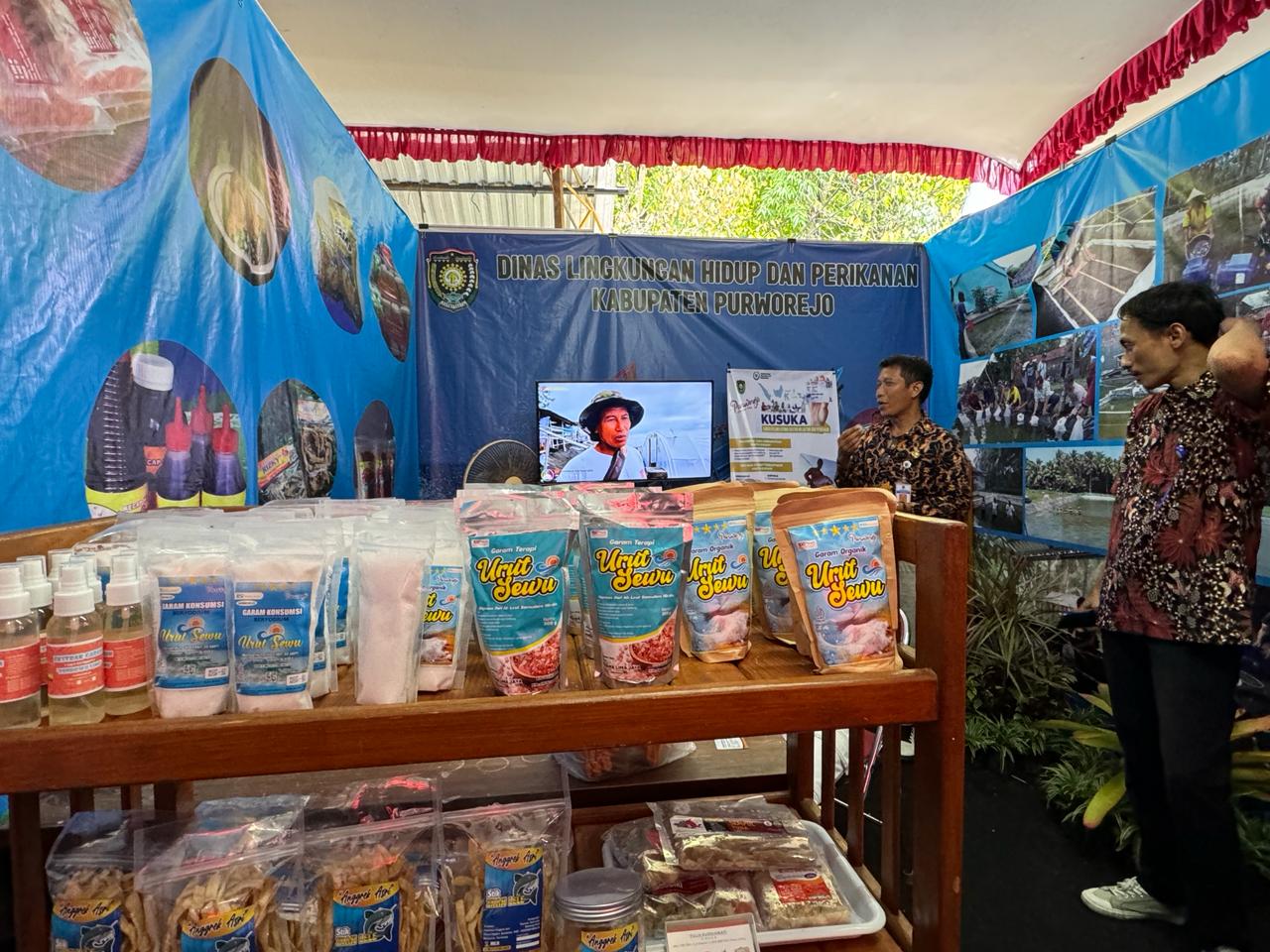 Produk gram produksi Kugar Pendowi Limo Desa Patutrejo, Kecamatan Grabag, Kabupaten Purworejo saat ikuti Purworejo Expo 2024.