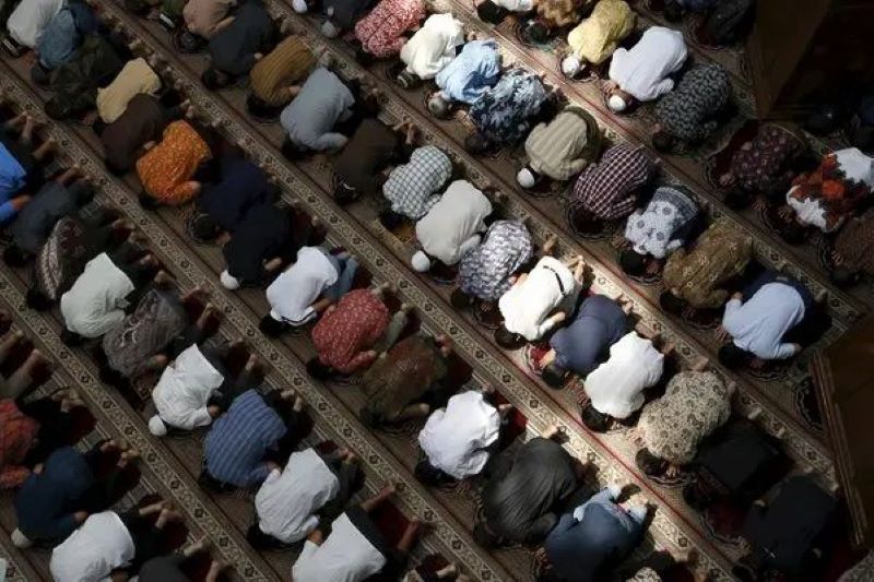 Ilustrasi Keutamaan salat Tarawih 