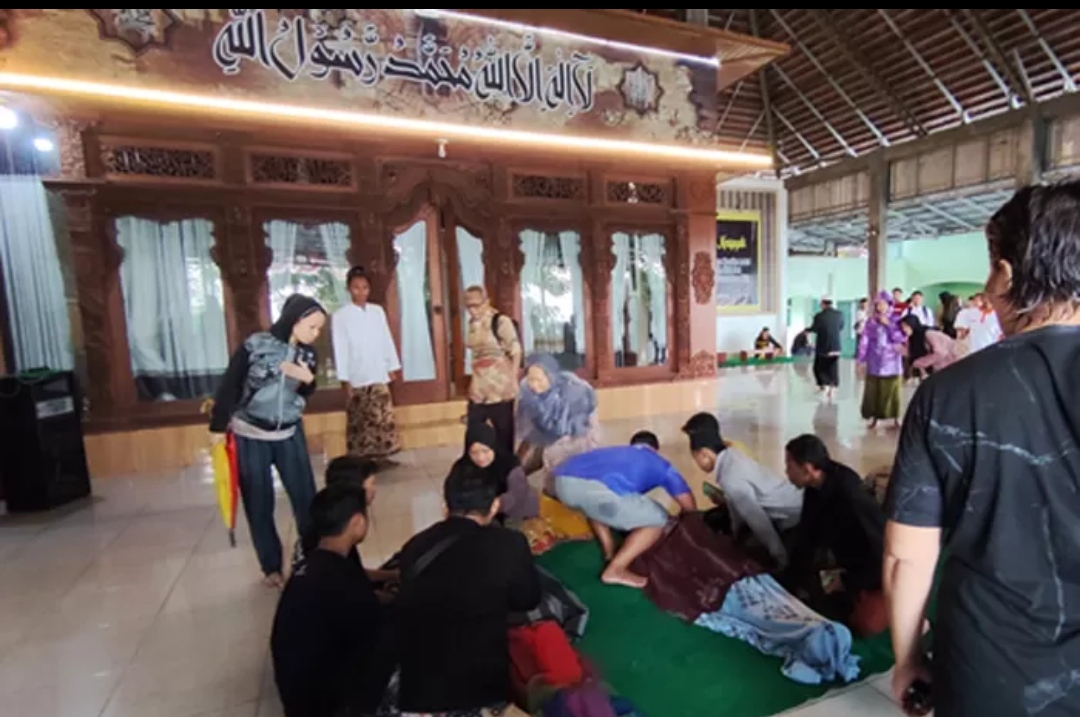 Banjir bandang yang mengakibatkan tiga santri tewas, di Kudus