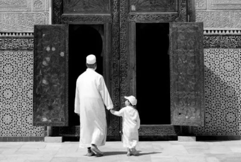 Illustrasi doa sebelum pergi ke masjid.
