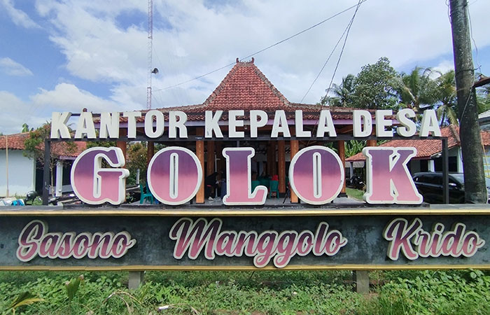 UNIK: Nama Desa Golok di Kecamatan Banyuurip, Purworejo tidak bisa dipisahkan dari sejarah terbentuknya desa yang ada karena babat alas dengan senjata tajam golok.