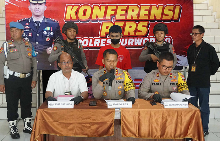 DICOKOK: Polres Purworejo kembali berhasil gagalkan transaksi jual beli narkoba di Purworejo. IAM berhasil ditangkap saat hendak bertransaksi narkoba di Kecamatan Purwodadi, Purworejo.