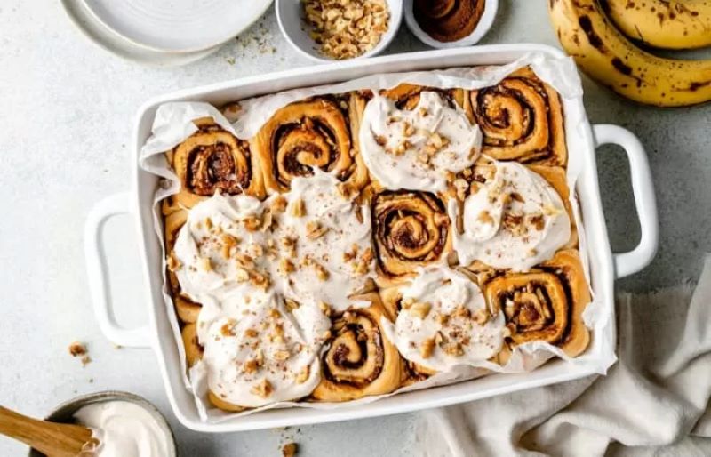 LEZAT: Roti pisang gulungan kayu manis.(allthehealthythings.com)