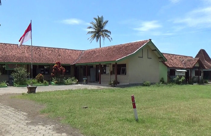 INI LHO: Patok penanda lahan yang akan terdampak pembangunan tol di SDN Kebonrejo, Temon.