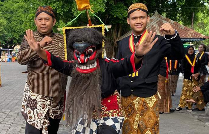NGURI-URI BUDAYA: Paguyuban Kawula Keraton Surakarta (Pakasa) Cabang Kebumen eksis memberikan pemahaman kepada masyarakat tentang budaya Jawa.