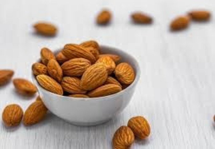 ilustrasi kacang Almond.