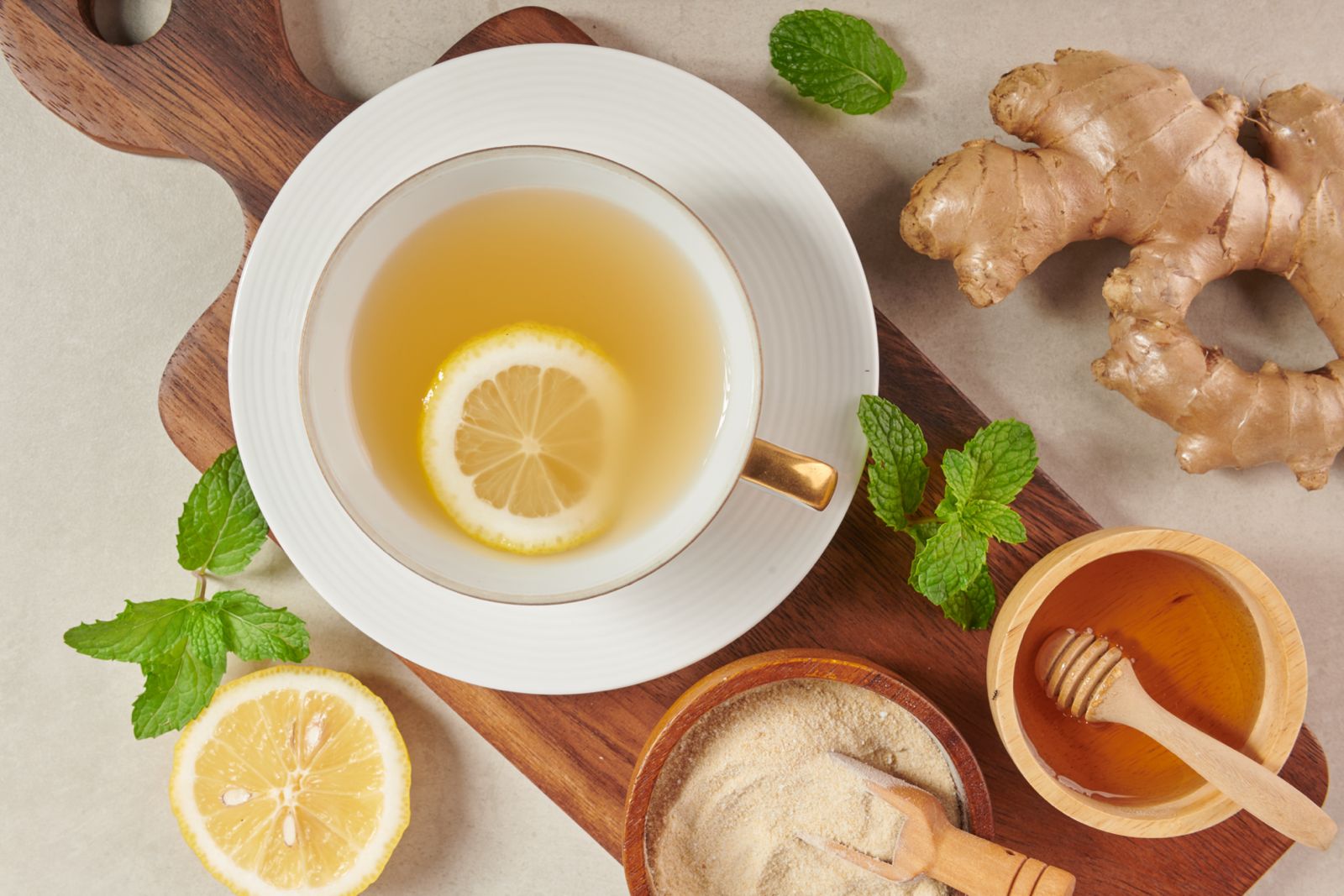ilustrasi teh jahe dengan lemon
