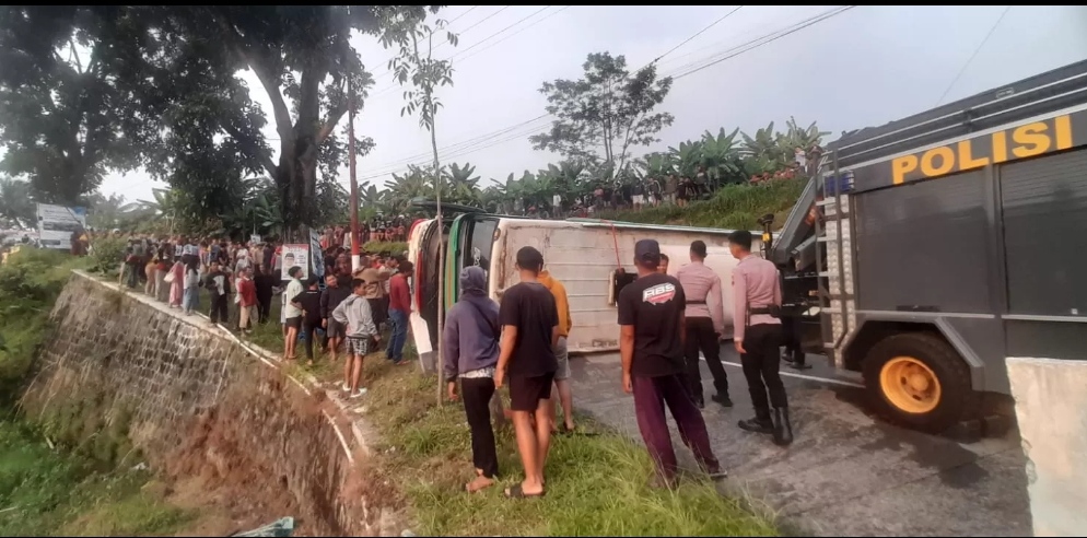Kecelakaan bus pariwisata di Karanganyar