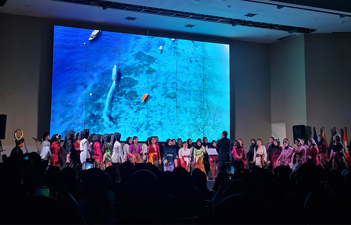 KOMPAK: Tim PSM GST Untidar tampil memukau pada gelaran Nadavilasa untuk menyongsong pre competition concert 13th Bali Internasional Choir Festival 2024.