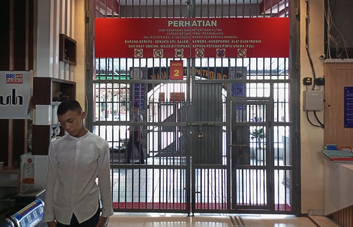 Suasana di dalam Rutan Kelas II B Kebumen. Petugas sipir tampak berjaga dengan sistem pengamanan berlapis