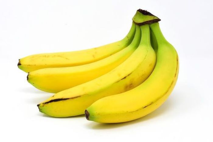 Caption picture : Pisang menjadi salah satu rekomendasi buah yang dapat digunakan untuk meredakan nyeri haid. (pinterest)