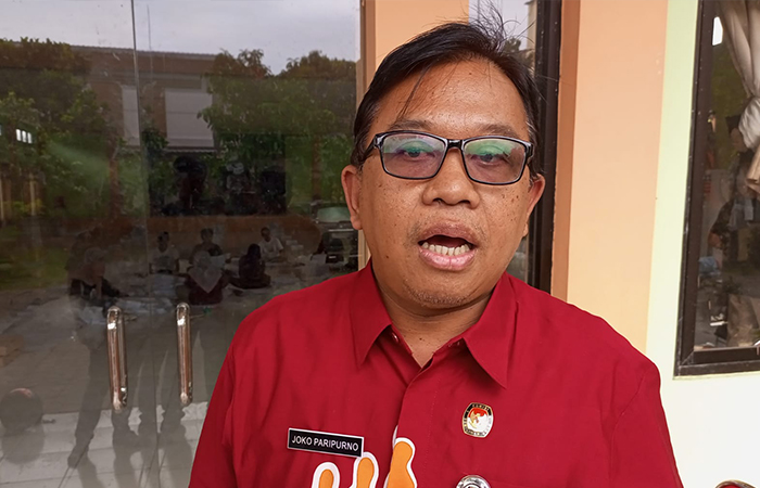 Koordinator Divisi Perencanaan Data dan Informasi KPU Kebumen Joko Paripurno. (M Hafied/Radar Jogja)
