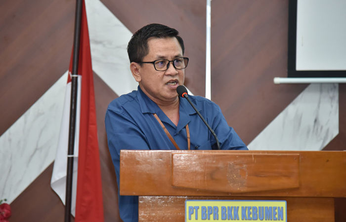 CAPAIAN KINERJA : Direktur Utama BPR BKK Kebumen Sutrisno menyebut pihaknya telah setor dividen ke kas daerah sebesar Rp 3,8 miliar.M Hafied/Radar Jogja