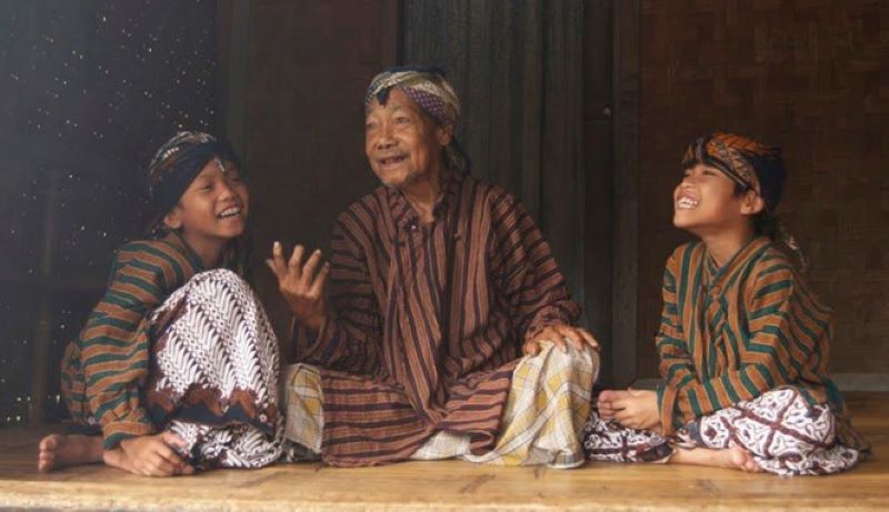 Peribahasa Jawa yang masih eksis sampai sekarang.