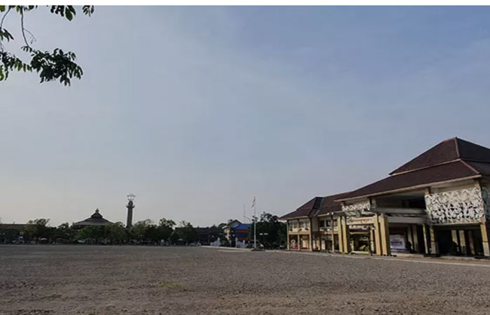 ALUN ALUN PURWOREJO