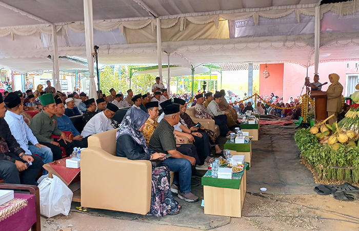 Kegiatan pengajian dalam rangka merti desa di Desa Kebongunung pada Selasa (27/8).Pemdes Kebongunung untuk Radar Jogja
