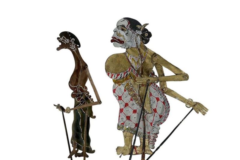 Wayang Cangik dan Limbuk.