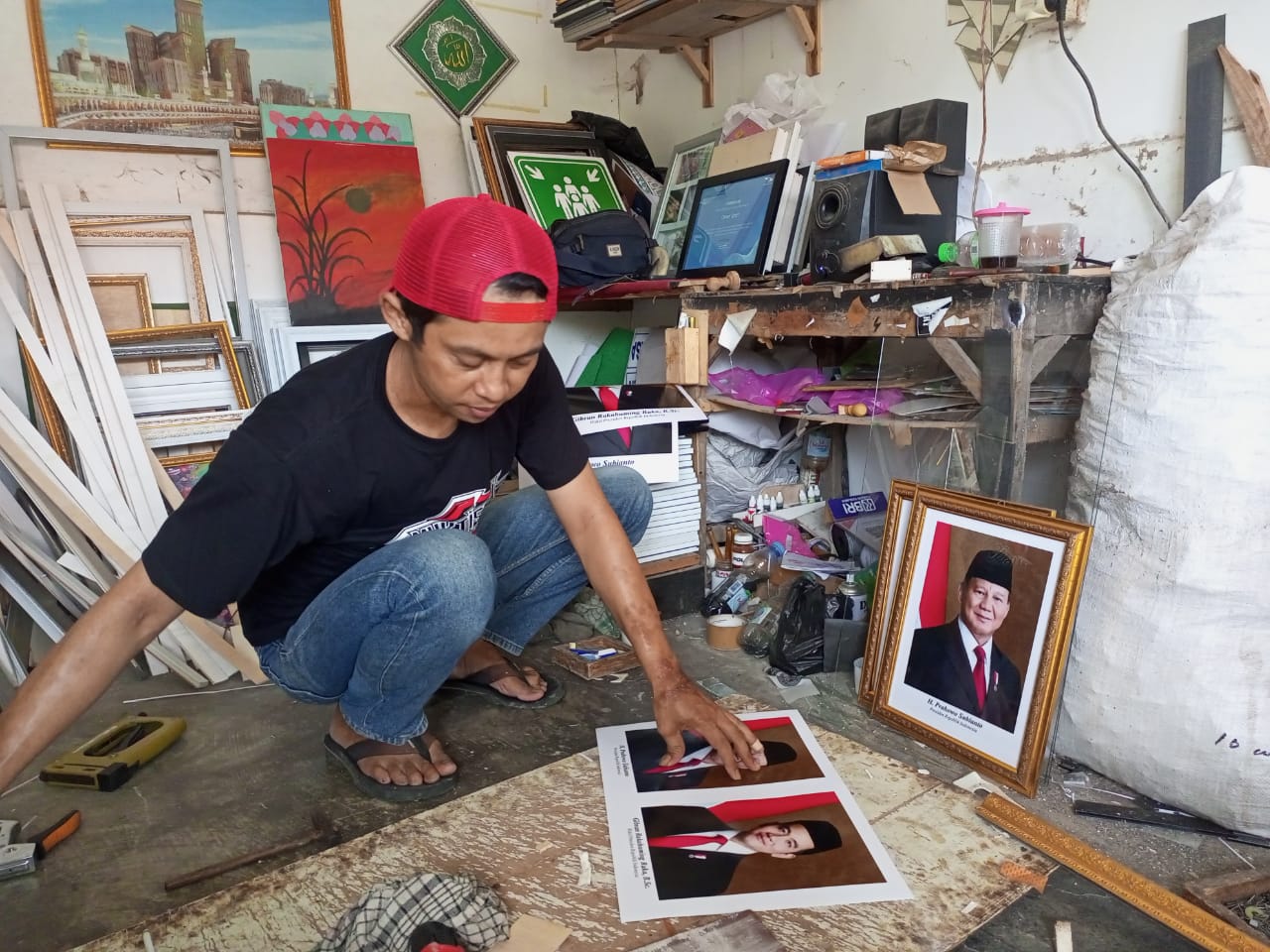 pigura bergambar Prabowo-Gibran