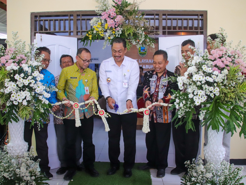 LAYANAN INKLUSIF : Pjs Bupati Kebumen Boedyo Dharmawan meluncurkan Unit Layanan Disabilitas (ULD) yang bertempat di Desa Pejagoan, Kecamatan Pejagoan.