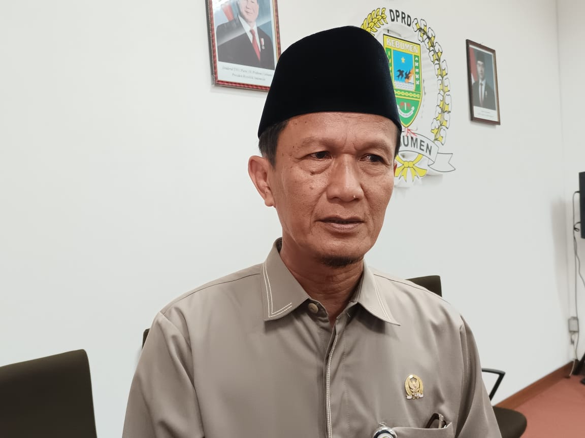 Ketua DPRD Kebumen Saman