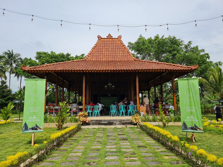 BARU DIBUKA: Pemdes baru saja menambah satu balkondes di Desa Borobudur. Dari total 21 balkondes, empat di antaranya sepi peminat karena faktor lokasi yang jauh dari Candi Borobudur.