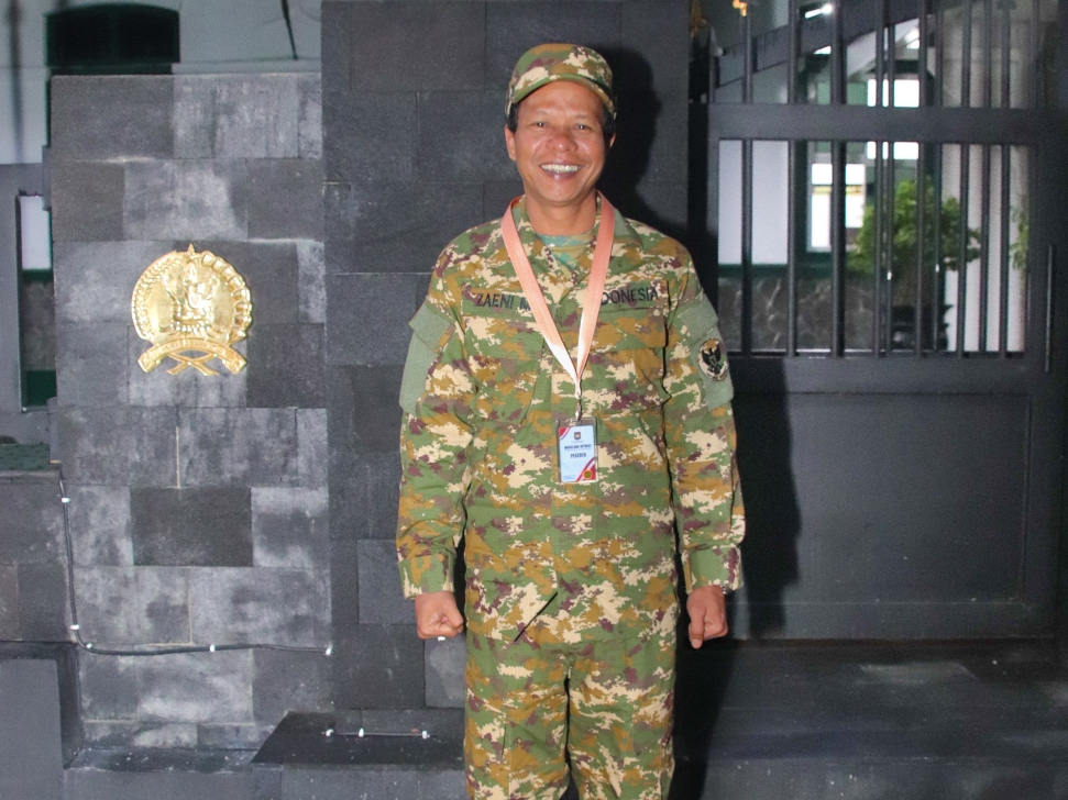 Wakil Bupati Kebumen Zaeni Miftah dengan Seragam Loreng