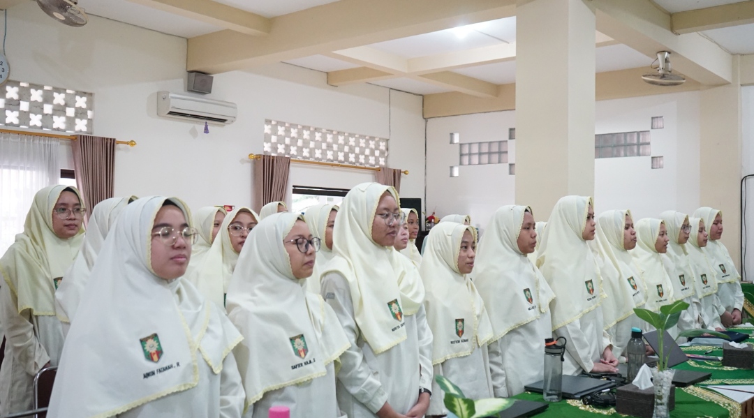 Pembekalan bagi Siswi Mubaligh Hijrah Madrasah Mu