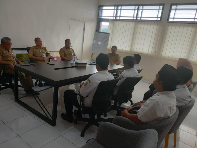 Aliansi Lulus CPPK Tahap 1 Tahun 2024 Kebumen audiensi dengan Pemkab Kebumen membahas penundaan pengangkatan PPPK. (Istimewa)