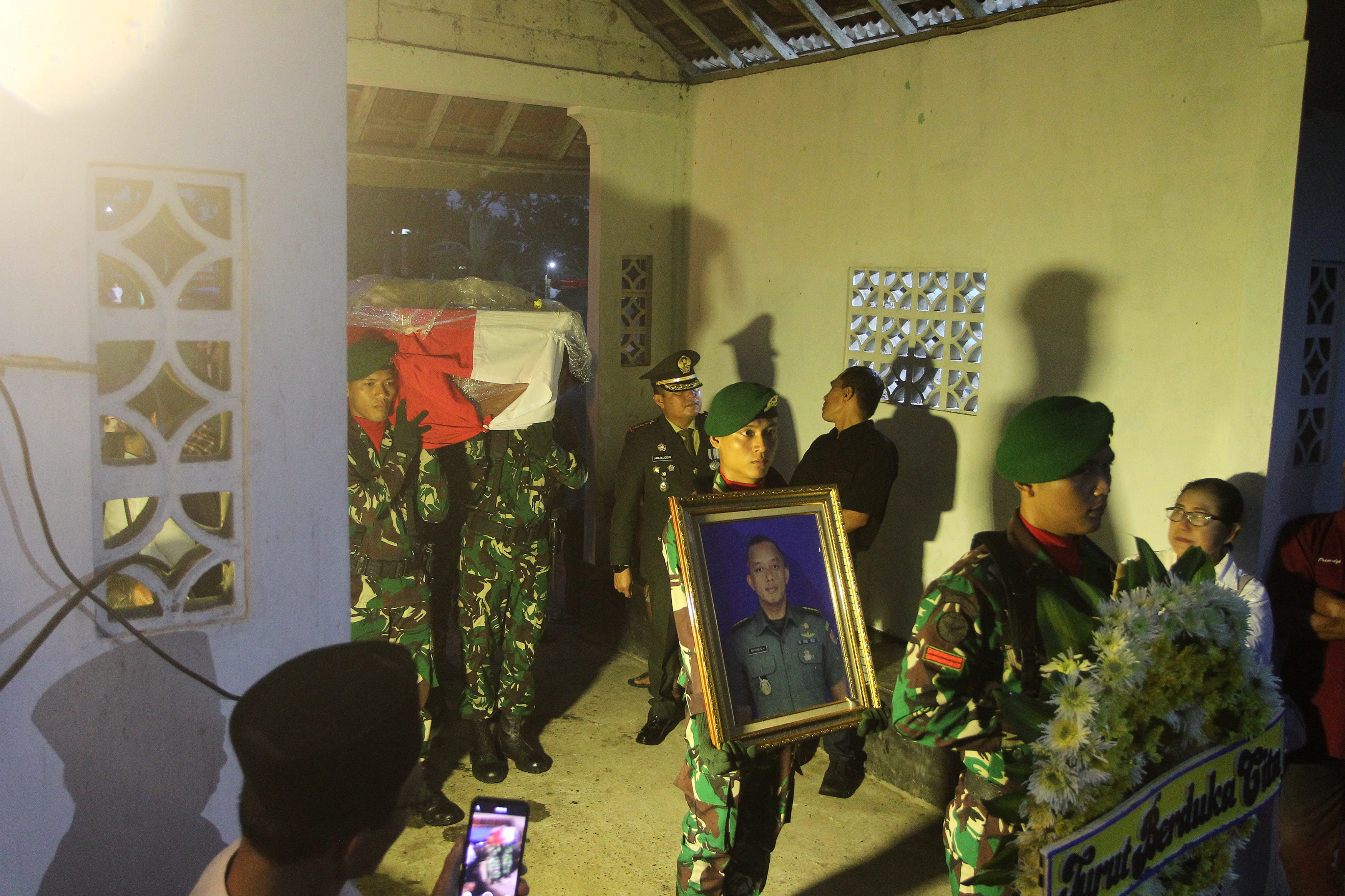 Kolonel Cpl Antonius Hermawan Korban Letusan Amunisi Kedaluwarsa Dikebumikan di Pakem Sleman
