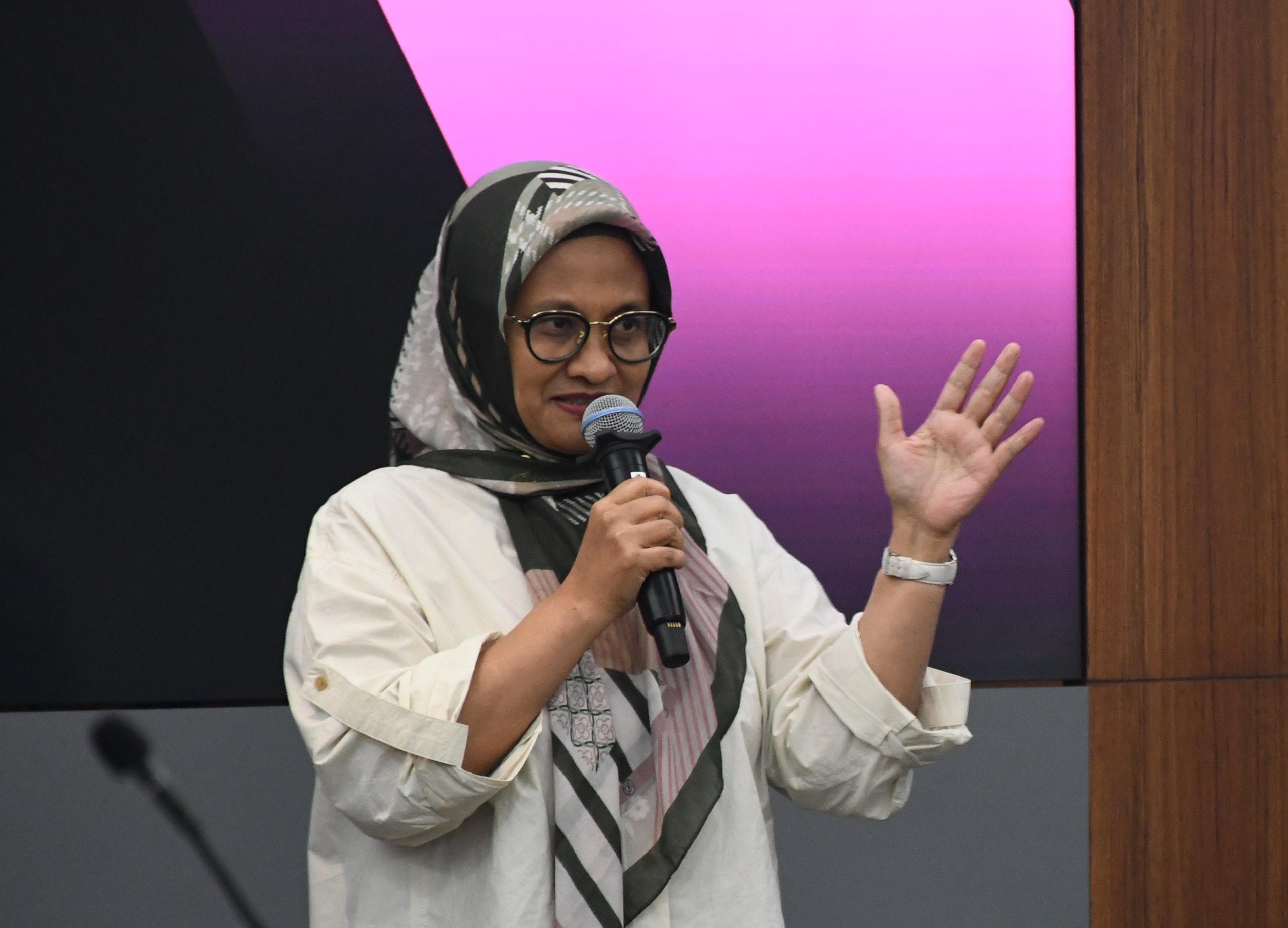 Dirut Telkom Dian Siswarini