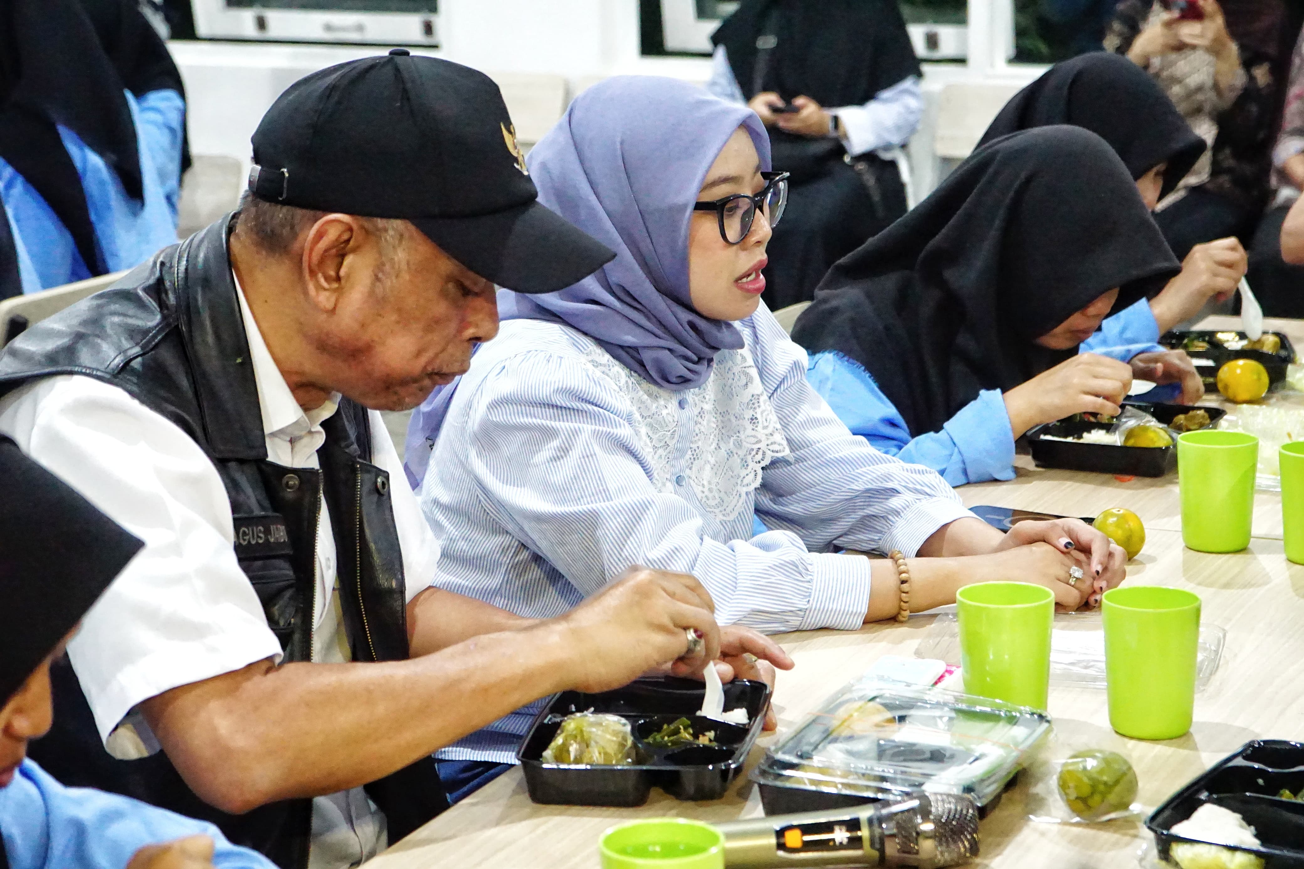 Ikut Makan Malam di SRMA 15 Magelang, Wamensos Pastikan Fasilitas Memadai hingga Keseharian Siswa