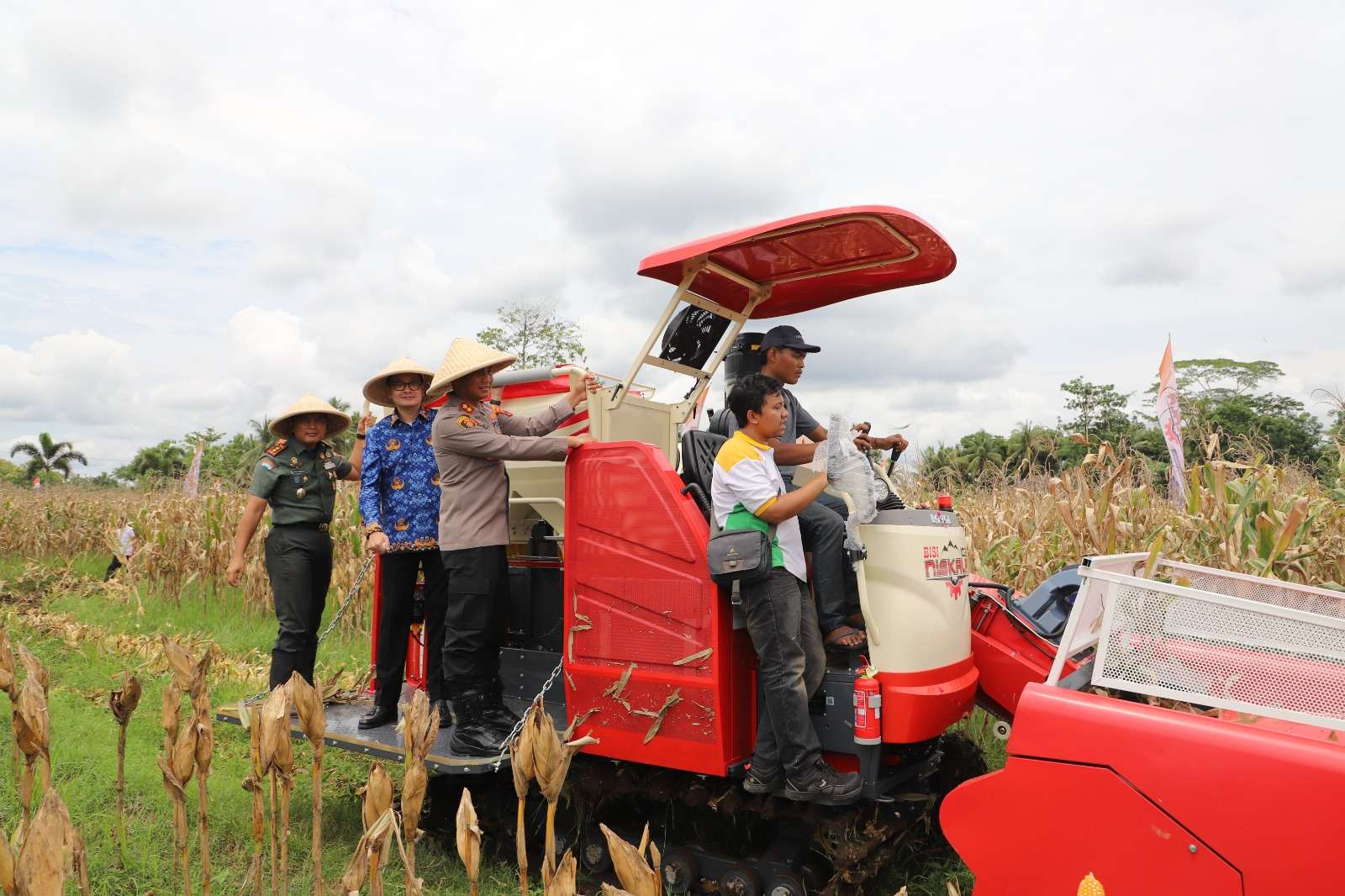 Purworejo Gelar Panen Raya Jagung Serentak Dukung Swasembada Pangan 2025
