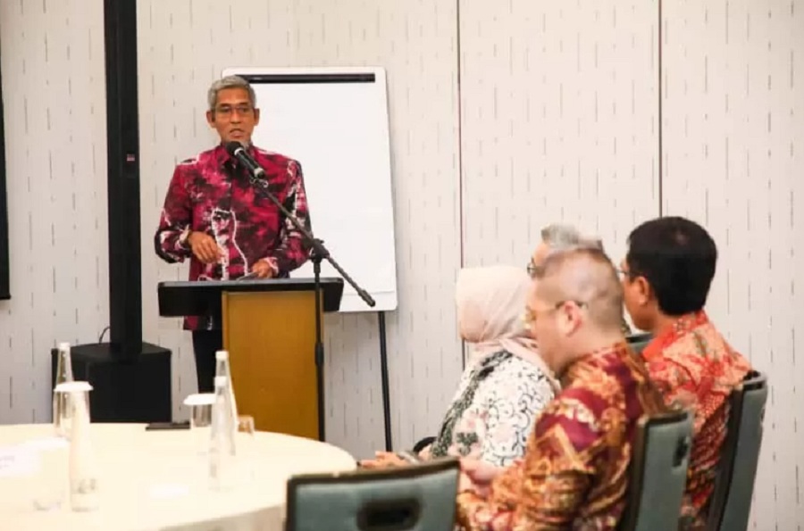 Sekretaris Daerah (Sekda) Provinsi Jawa Tengah, Sumarno saat membuka acara di Hotel Padma, Kota Semarang, Jumat, (7/11/2025) malam.