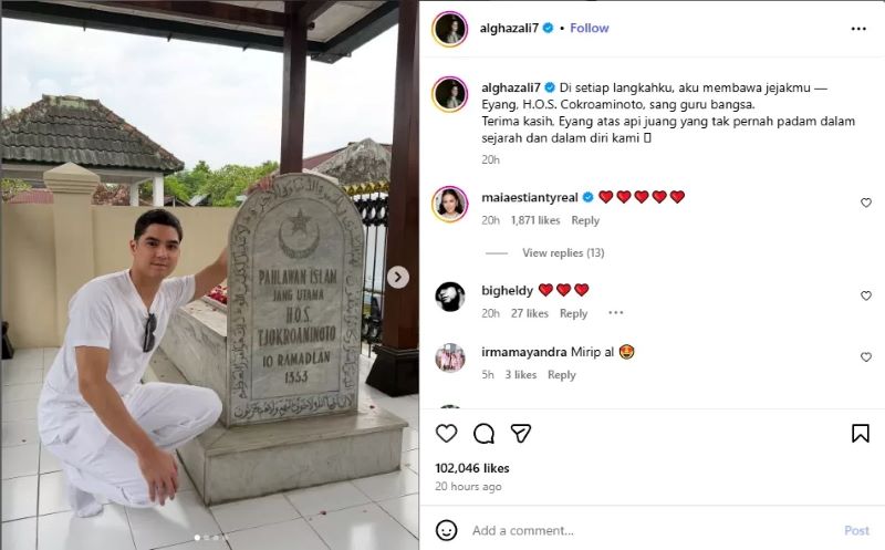 Al Ghazali ziarah ke makam Haji Umar Said (HOS) Tjokroaminoto, salah satu tokoh pejuang kemerdekaan Indonesia yang lahir pada 1853.